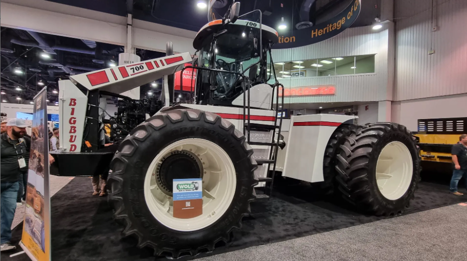 O Retorno Triunfante do Big Bud: Maior Trator do Mundo está de Volta!